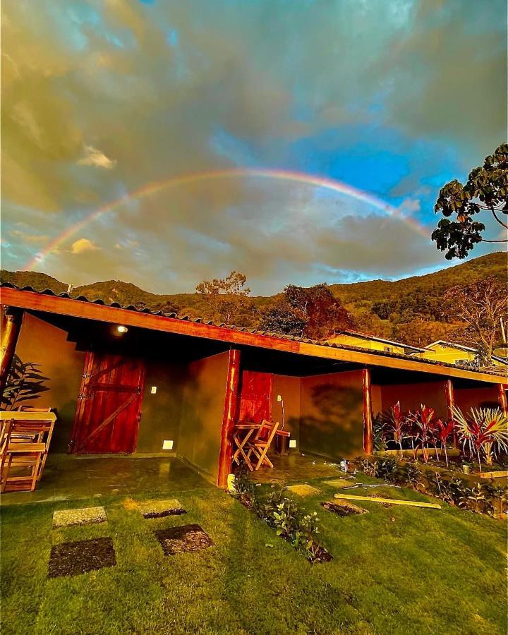 Rancho Do Paioleiro - Suites São Bento do Sapucaí Exteriör bild