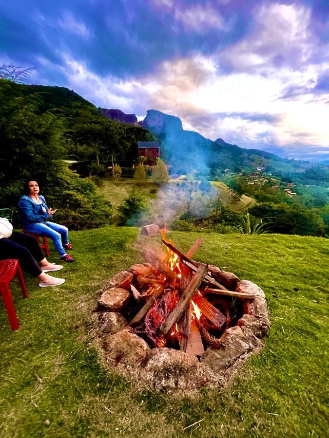 Rancho Do Paioleiro - Suites São Bento do Sapucaí Exteriör bild